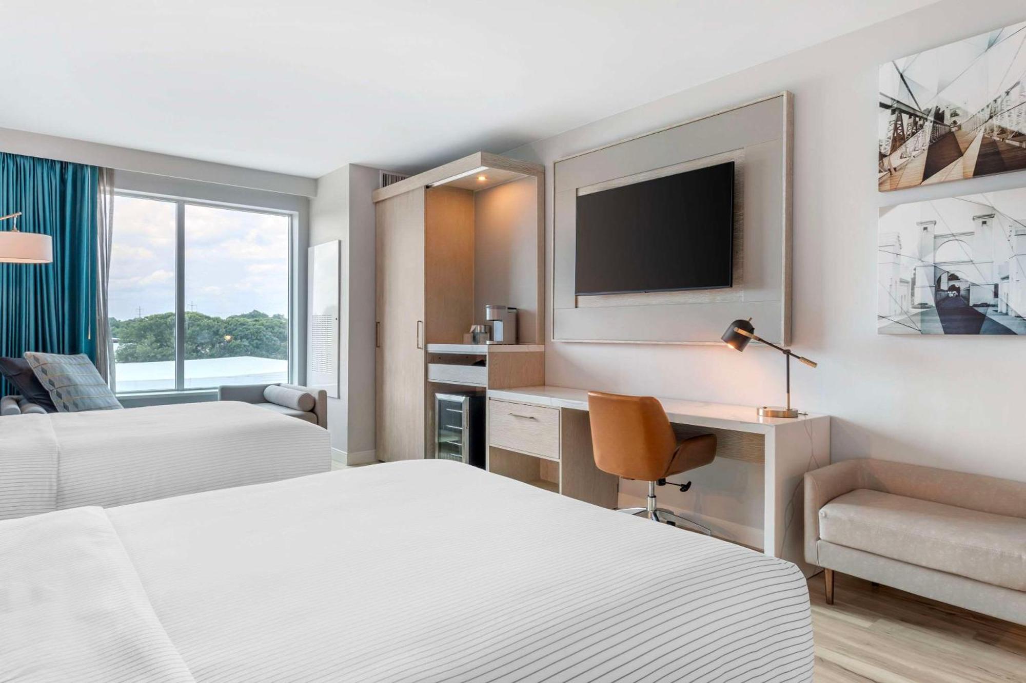 Cambria Hotel Waco University Riverfront Ngoại thất bức ảnh